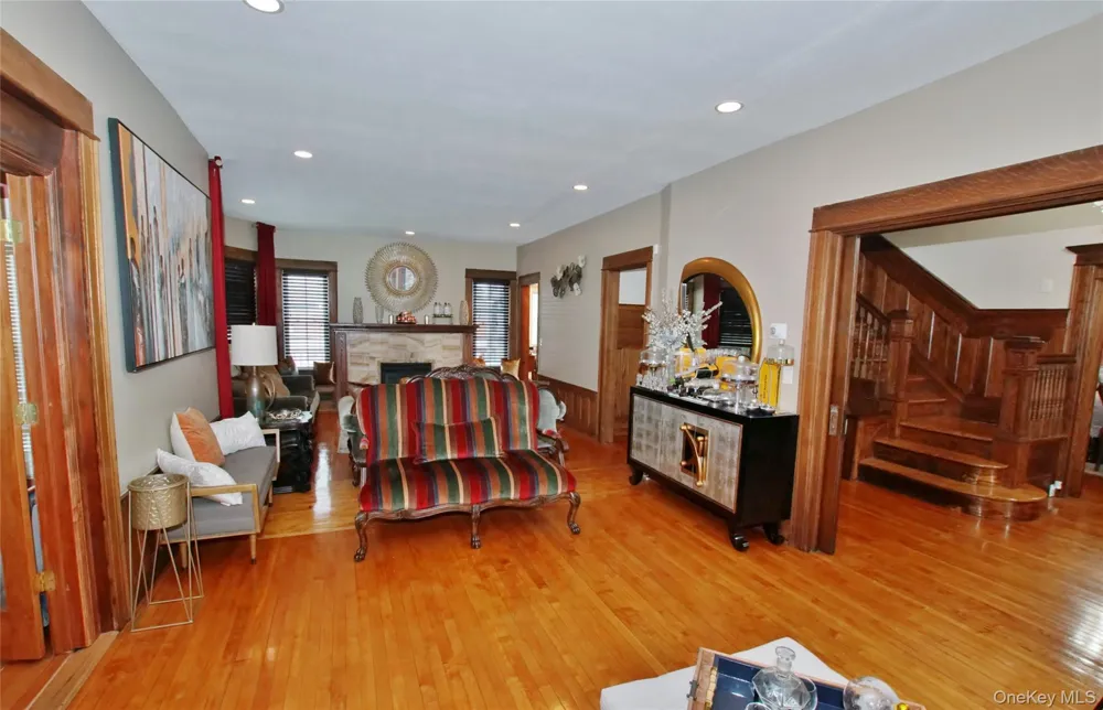 278 S Long Beach Avenue Freeport, NY 11520