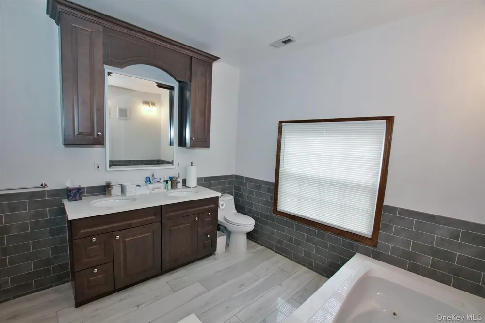 278 S Long Beach Avenue Freeport, NY 11520