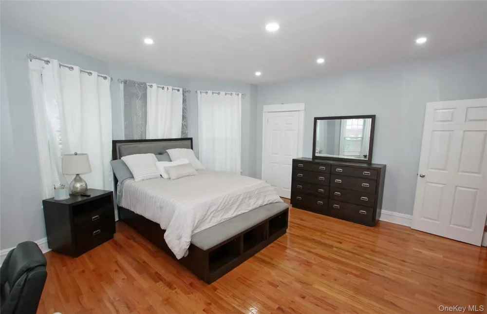 278 S Long Beach Avenue Freeport, NY 11520