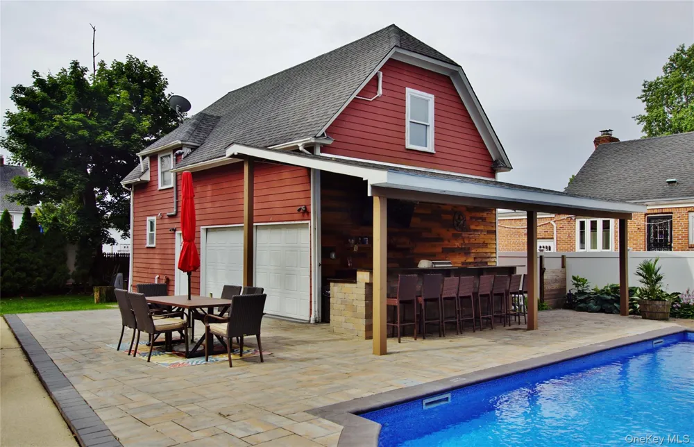 278 S Long Beach Avenue Freeport, NY 11520