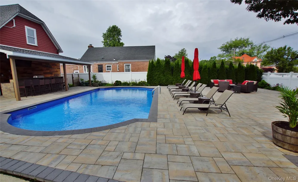 278 S Long Beach Avenue Freeport, NY 11520