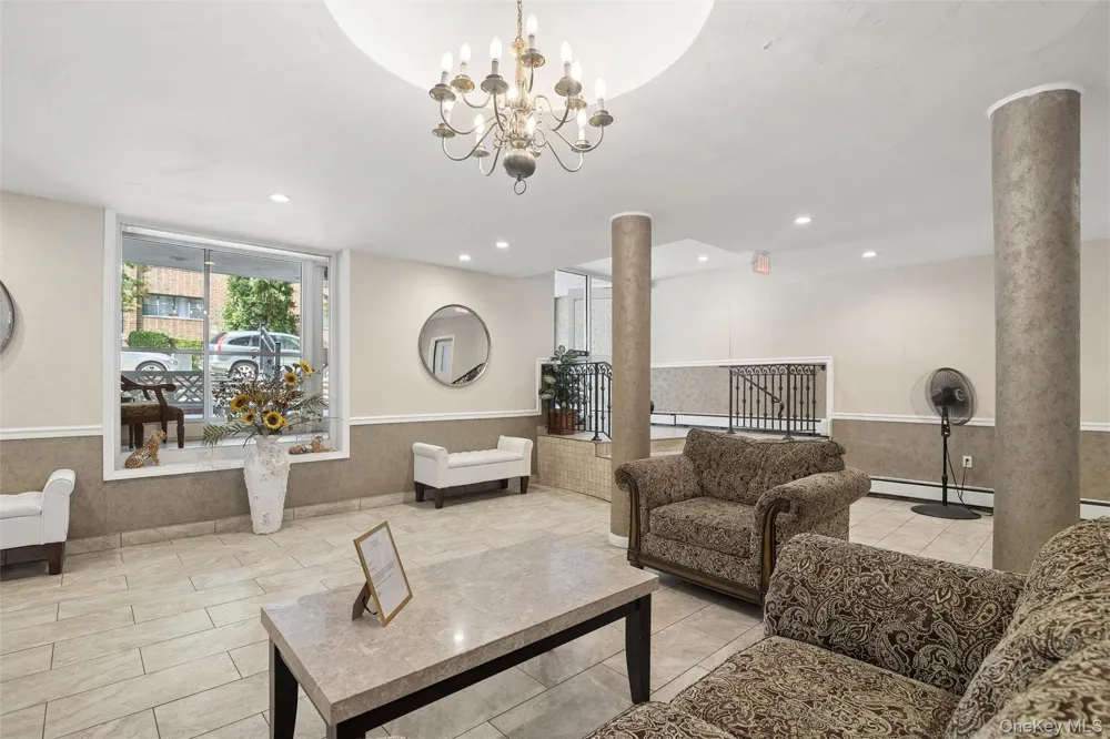 101 Clinton Avenue #3H Mineola, NY 11501