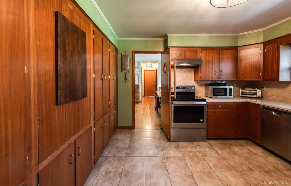 394 Smith Road Hyde Park, NY 12538