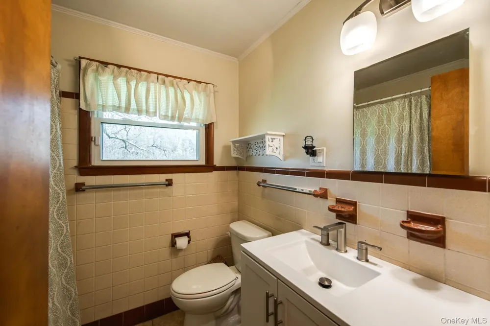 394 Smith Road Hyde Park, NY 12538