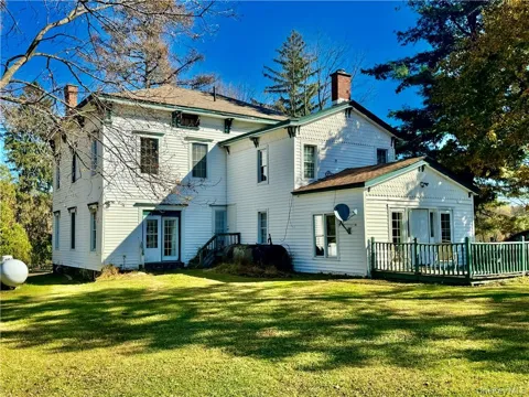 255 Howells Road