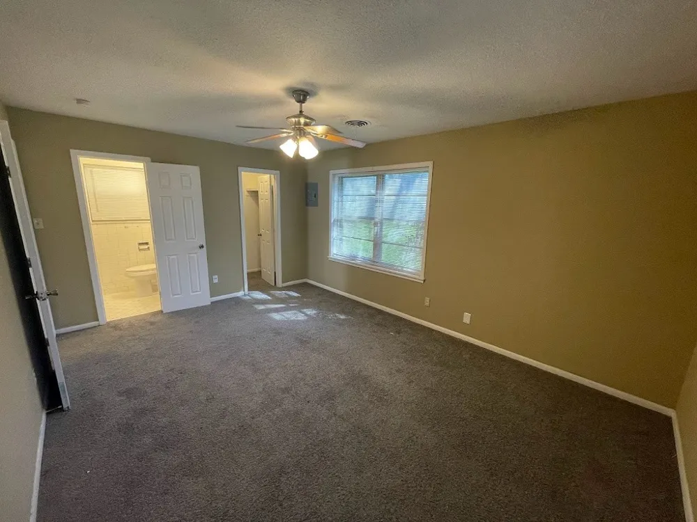 1227 Park Center Street Benbrook, TX 76126