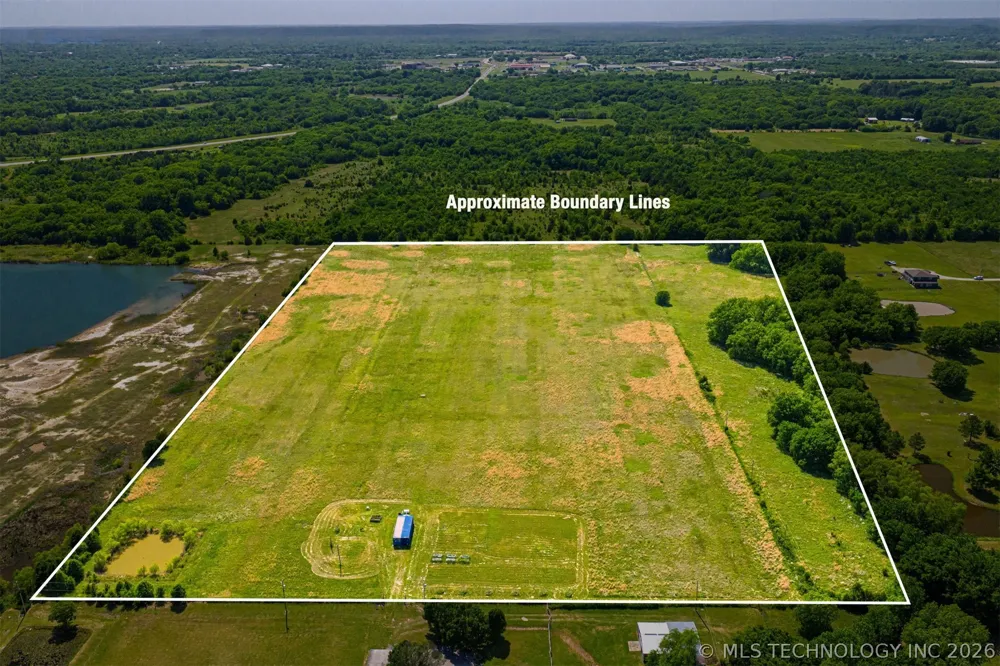 14744 Tyler Road Okmulgee, OK 74447
