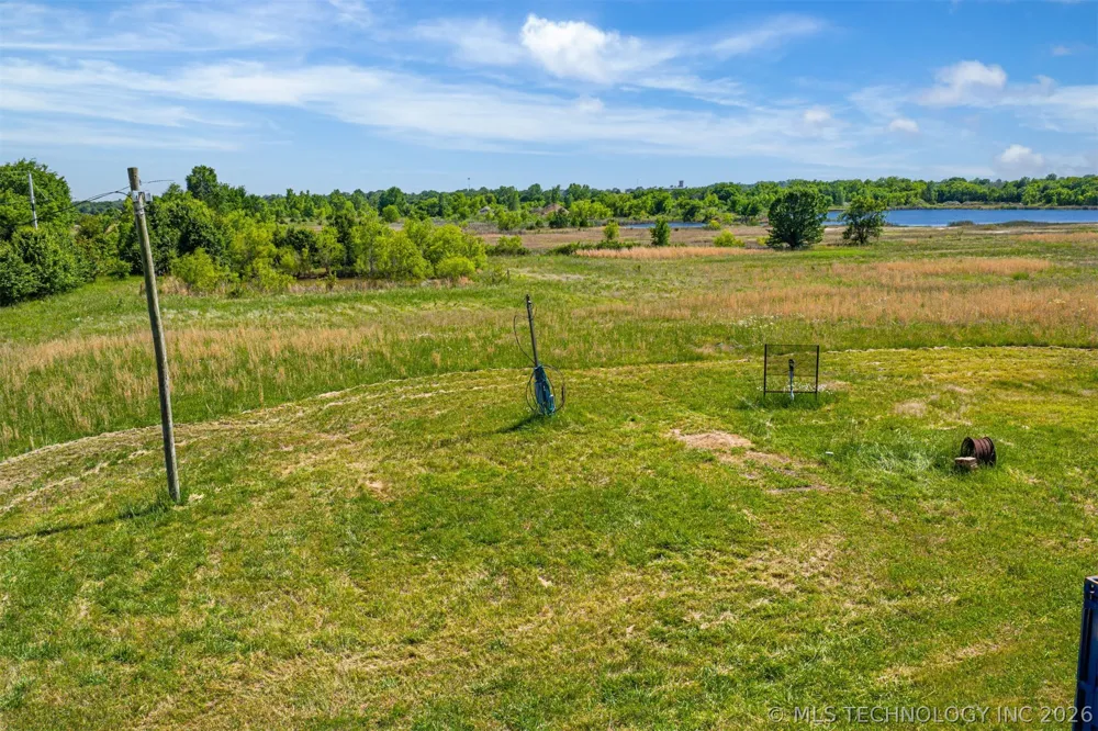 14744 Tyler Road Okmulgee, OK 74447