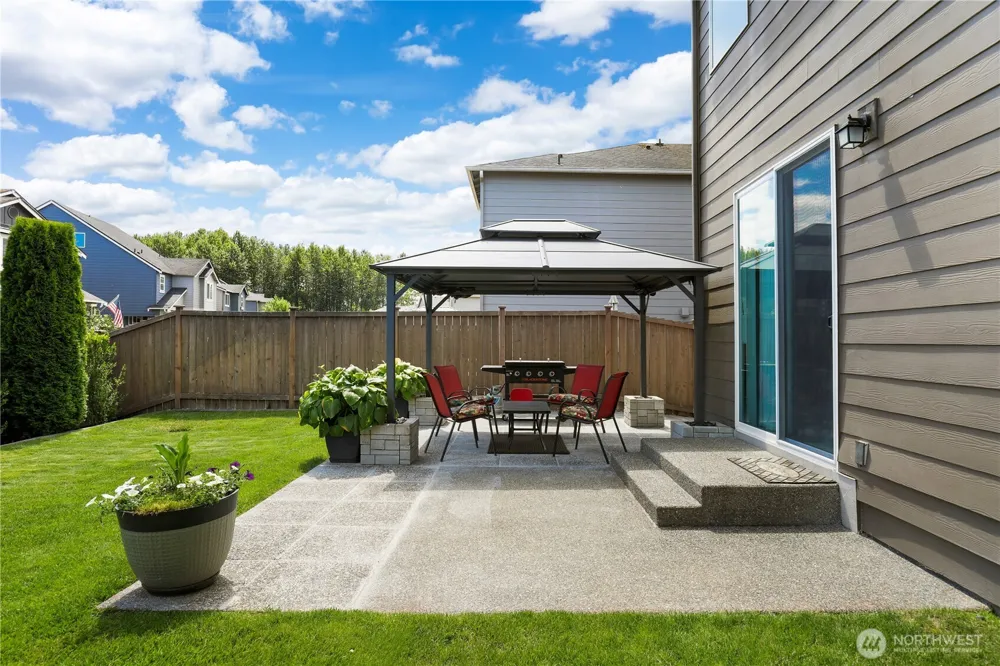 1010 Van Ogle Lane NW Orting, WA 98360