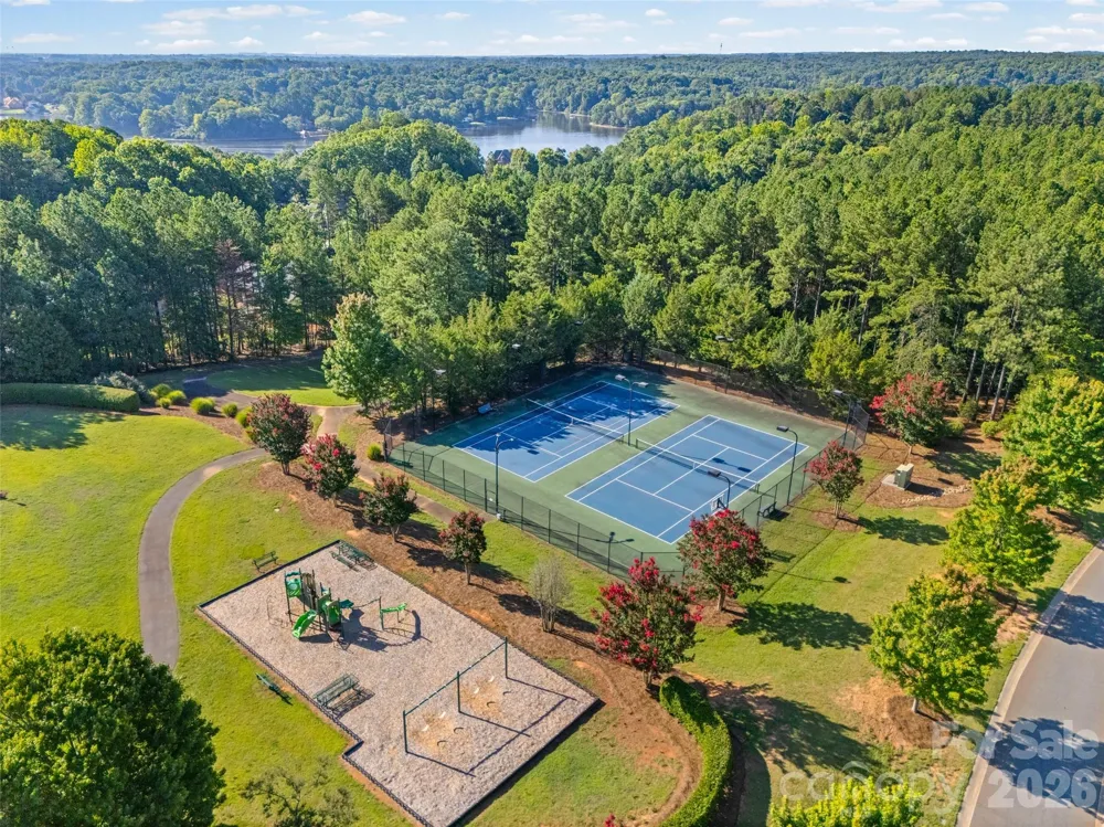 2117 Wood Clough Court #341 Belmont, NC 28012