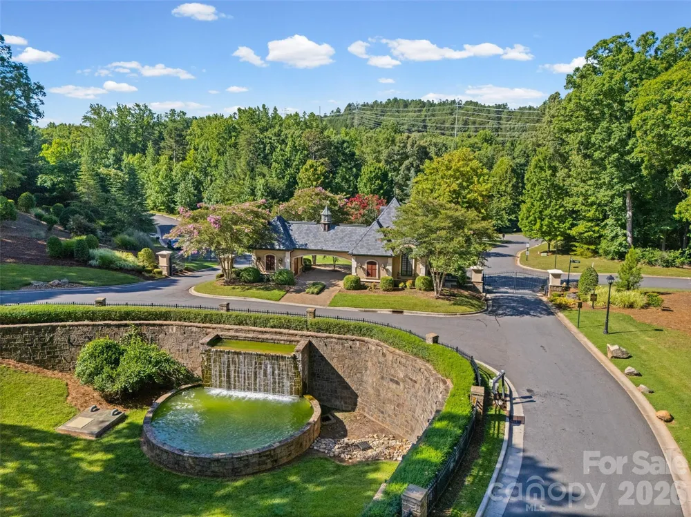 2117 Wood Clough Court #341 Belmont, NC 28012