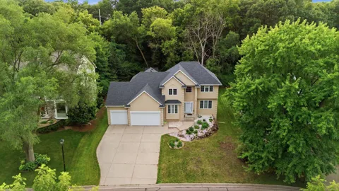 15016 Viewcrest Lane