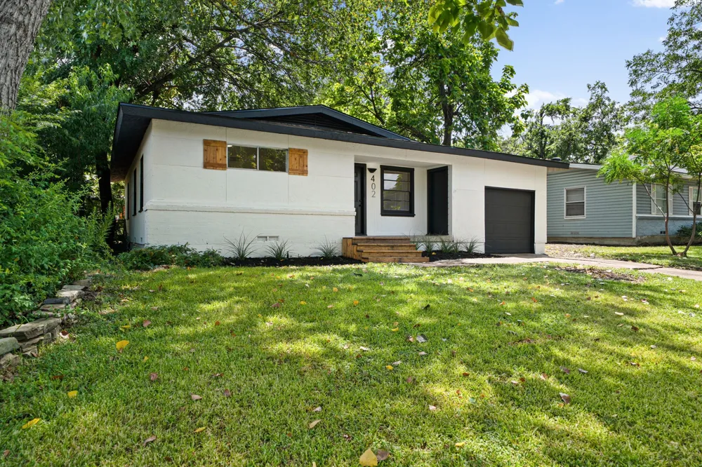 402 E Linda Drive Garland, TX 75041