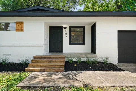 402 E Linda Drive