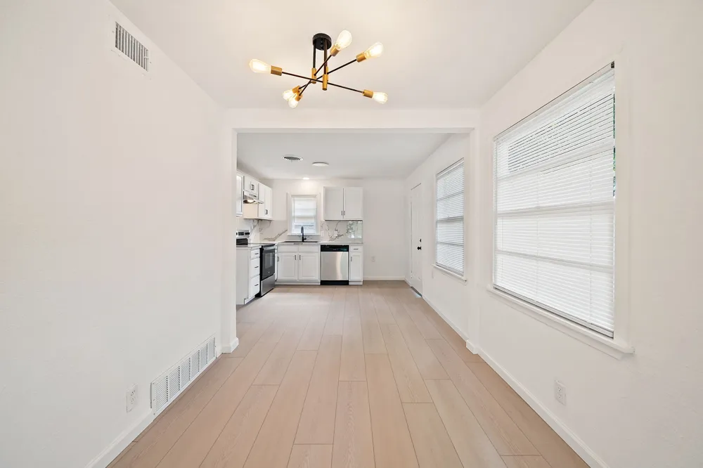 402 E Linda Drive Garland, TX 75041