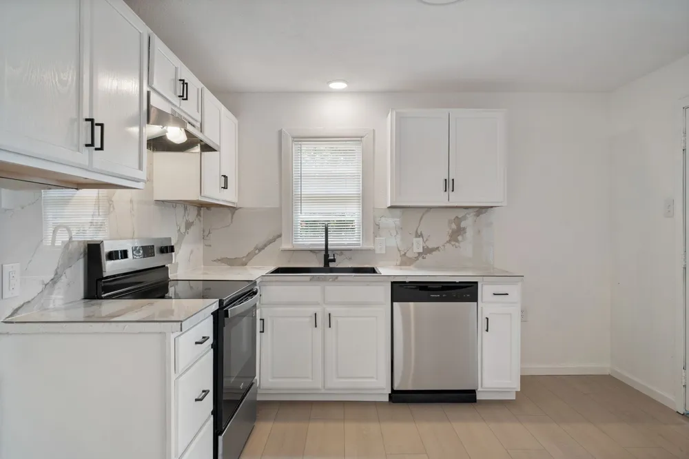 402 E Linda Drive Garland, TX 75041