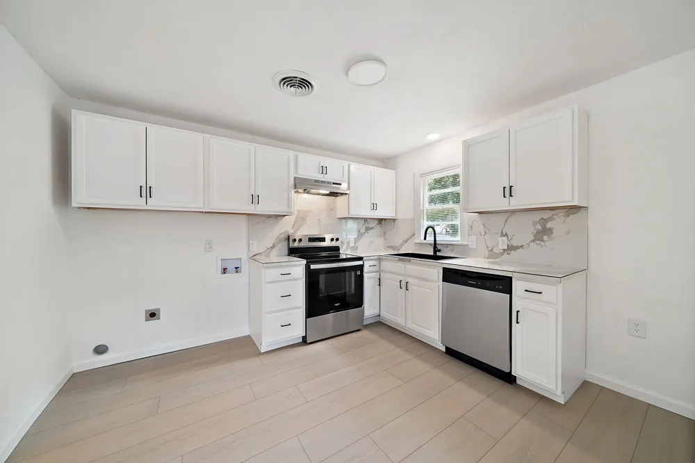 402 E Linda Drive Garland, TX 75041
