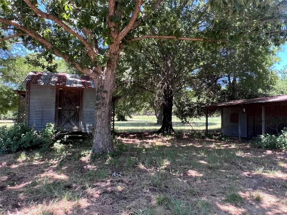 16926 County Road 4336 Larue, TX 75770