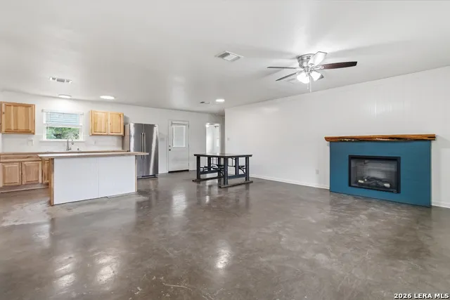 1060 POPLAR CT Fischer, TX 78623