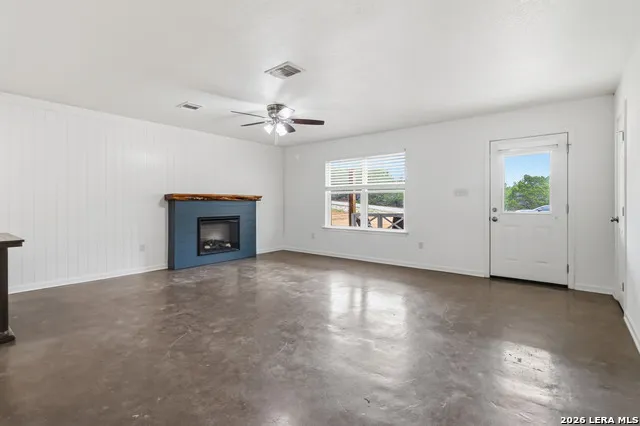 1060 POPLAR CT Fischer, TX 78623
