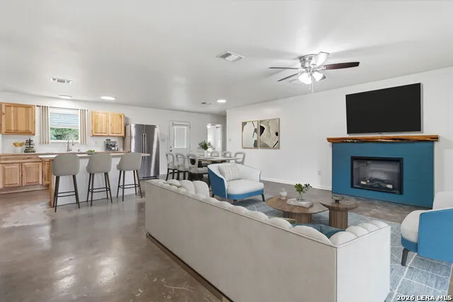 1060 POPLAR CT Fischer, TX 78623
