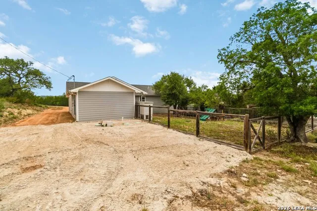 1060 POPLAR CT Fischer, TX 78623