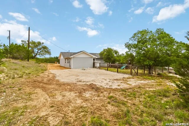 1060 POPLAR CT Fischer, TX 78623