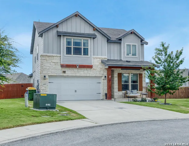 4902 OXBOW BND St Hedwig, TX 78152