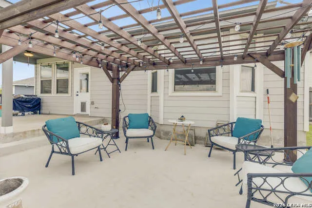 4902 OXBOW BND St Hedwig, TX 78152