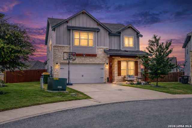 4902 OXBOW BND St Hedwig, TX 78152