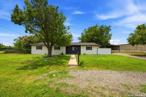 208 S State Highway 16