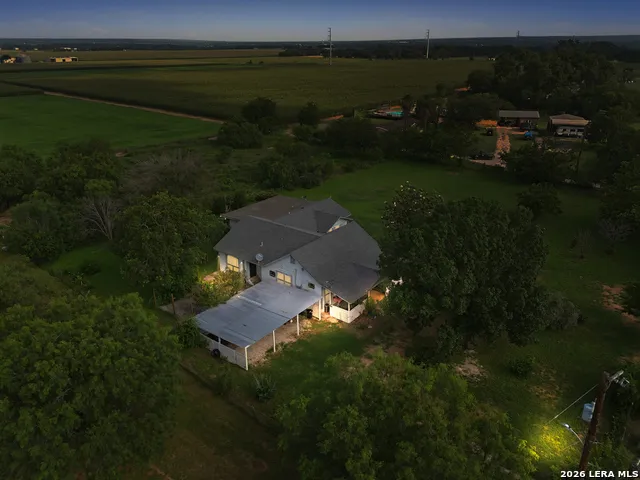 14011 Wisdom Rd Atascosa, TX 78002
