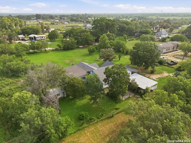 14011 Wisdom Rd Atascosa, TX 78002