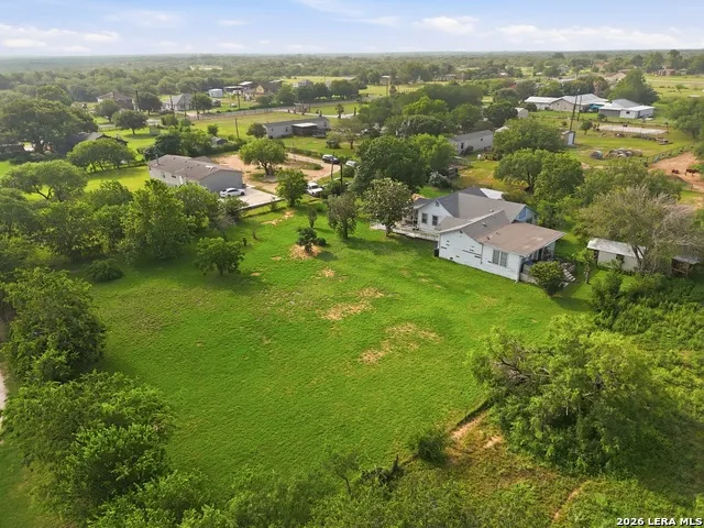 14011 Wisdom Rd Atascosa, TX 78002