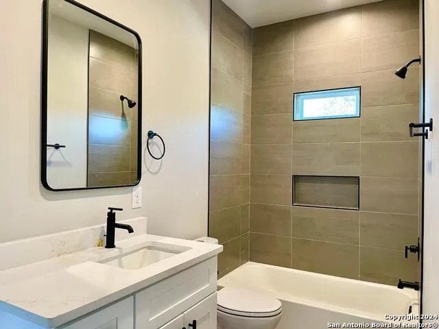 101 Joseph Lilley Blanco, TX 78606