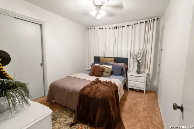 911 E Inez St Beeville, TX 78102