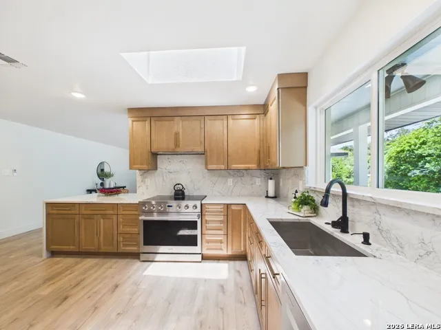 226 Gardenview Castle Hills, TX 78213