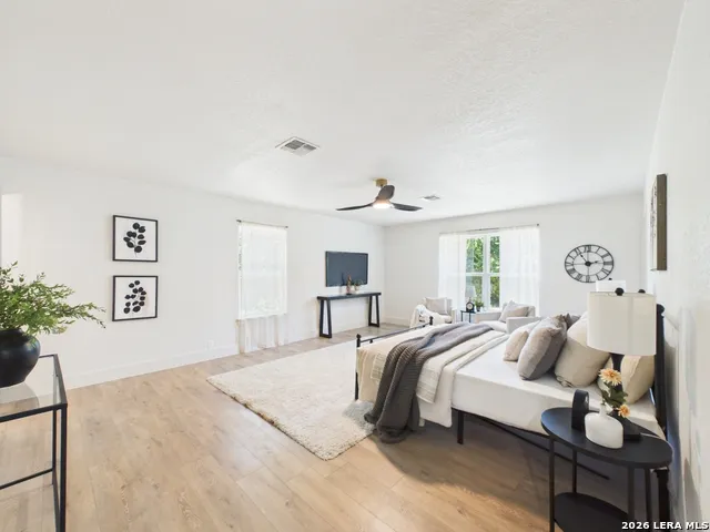 226 Gardenview Castle Hills, TX 78213