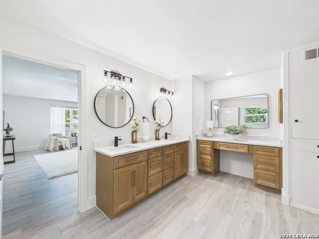 226 Gardenview Castle Hills, TX 78213