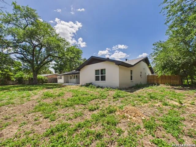 226 Gardenview Castle Hills, TX 78213