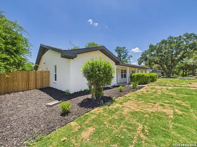 226 Gardenview Castle Hills, TX 78213