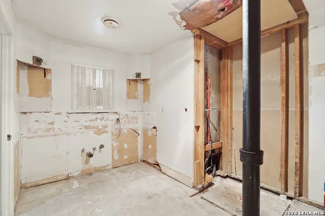 3777 San Marcos Luling, TX 78648