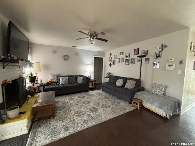 12310 Trailing Oaks Live Oak, TX 78233