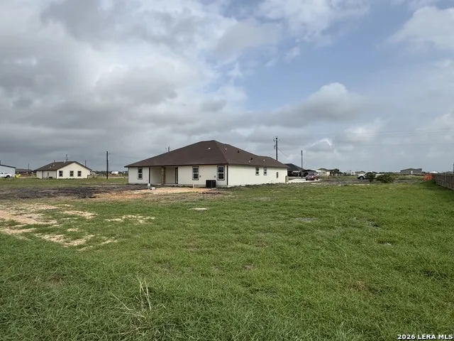 472 County Rd. 679 Natalia, TX 78059