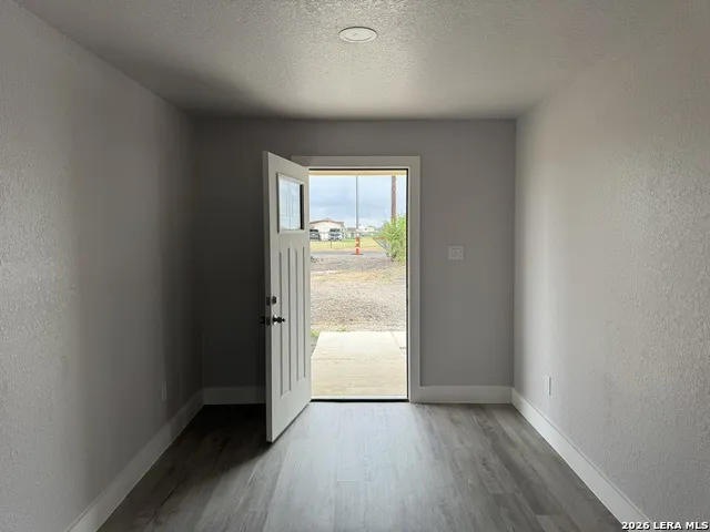 472 County Rd. 679 Natalia, TX 78059
