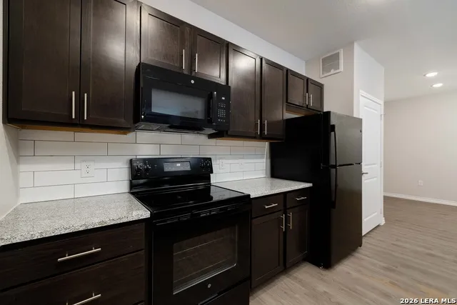 13411 FM812 Rd Unit 4104 Del Valle, TX 78617