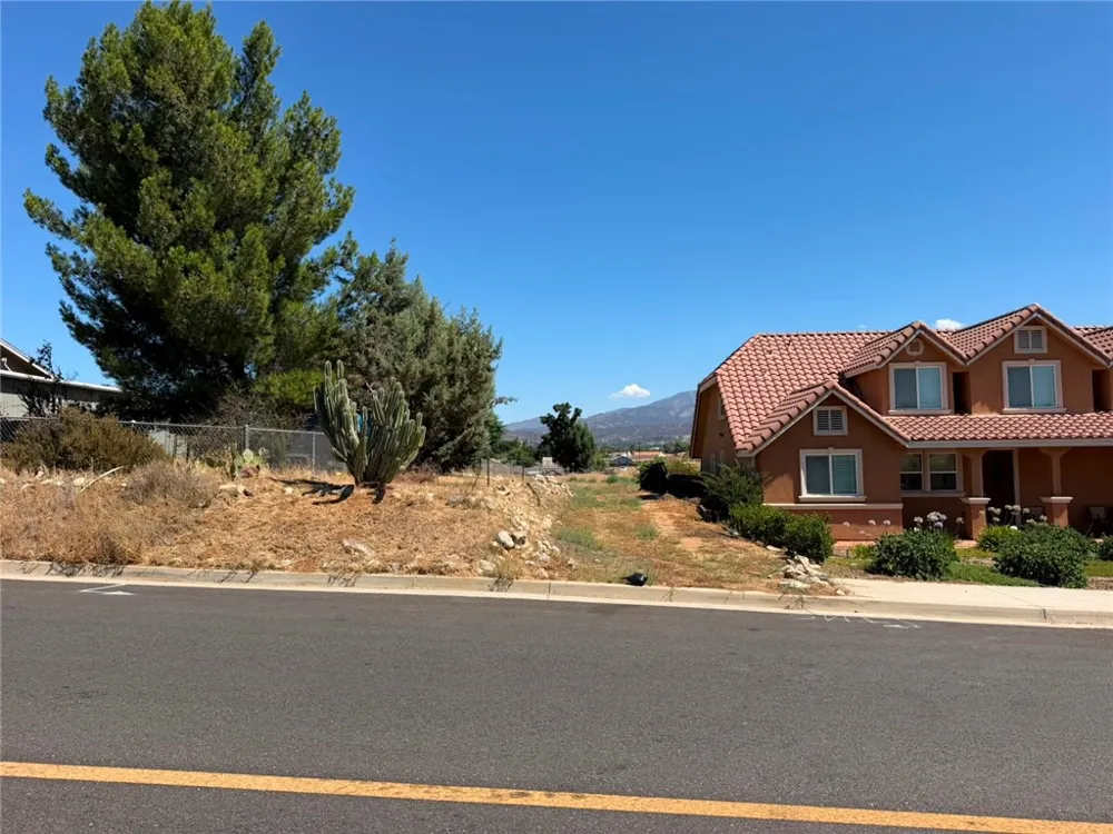 412 E 12th Street Beaumont, CA 92223
