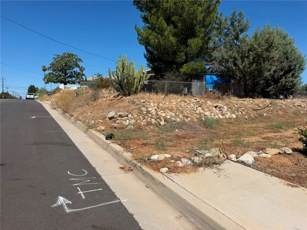 412 E 12th Street Beaumont, CA 92223