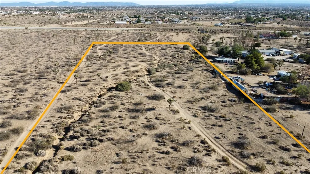 Desert Lane Oak Hills, CA 92344