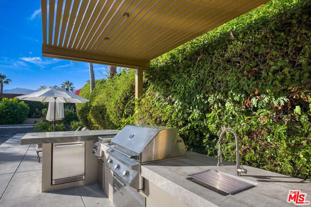 6 Rocky Lane Rancho Mirage, CA 92270